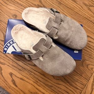 Birkenstock Boston with shearling. Stone Coin color. Sz 39. New condition.